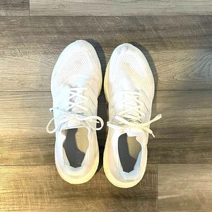 Adidas ULTRABOOST 22 SHOES